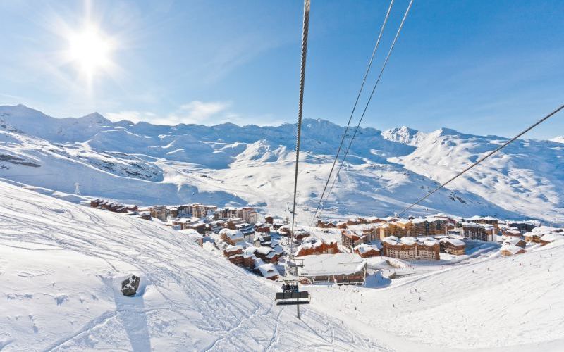 alpes franceses esqui pueblo