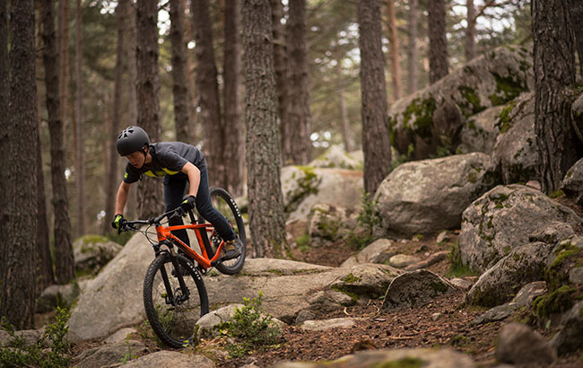 Descenso en Bici, un deporte los adictos a adrenalina