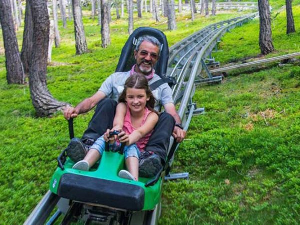 Tobotronc Andorra Naturlandia: Parque de aventuras