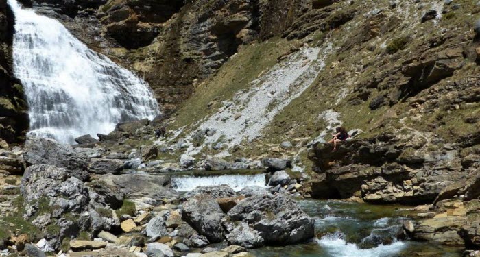 Escapada Pirineo Aragonés: Senderismo Cola de caballo