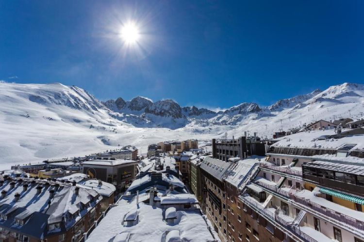 Los mejores Hoteles a pie de pista en Grandvalira 