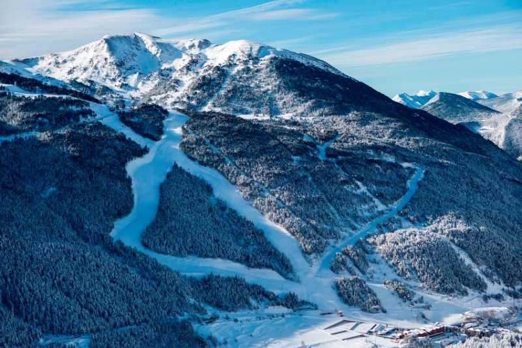 Los mejores Hoteles a pie de pista en Grandvalira 