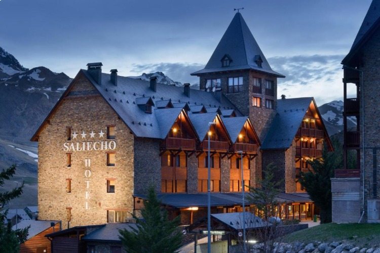 hoteles a pie de pista en formigal