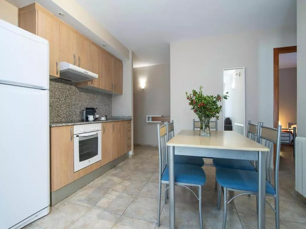 Apartaments 3000 / Deusol