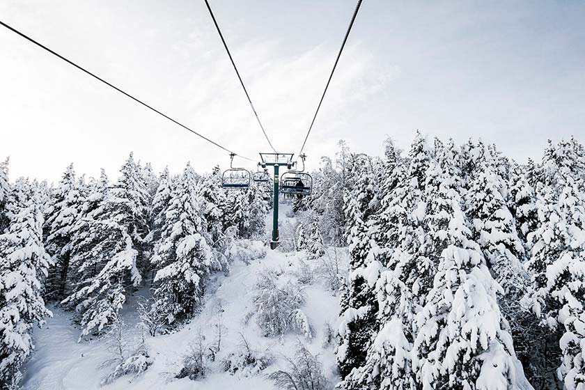 hoteles en soldeu a pie de pista